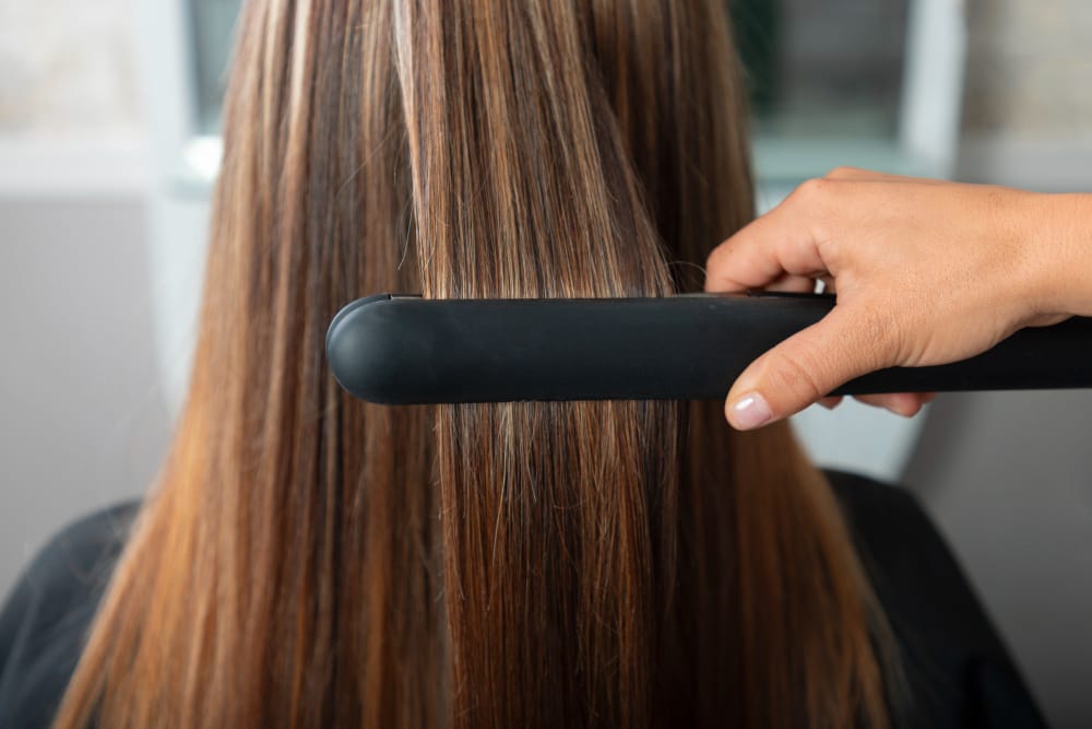 Como alisar os cabelos sem quebrar os fios? 2 chapinha cabelo