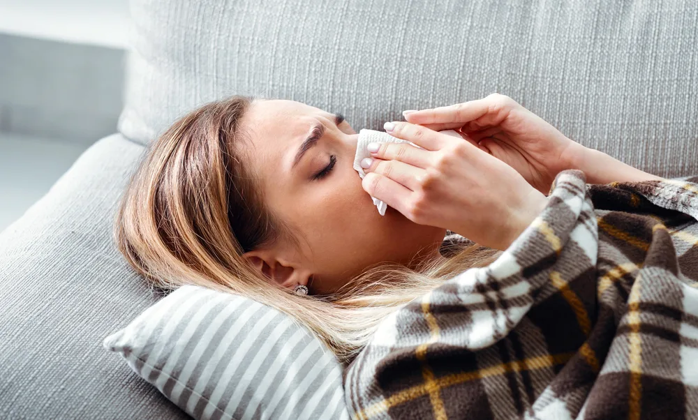 Como evitar rinite alérgica e alergia? 4 evitar pegar gripe