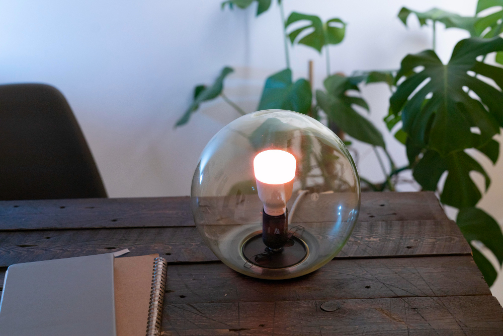 Top 5 luminárias sustentáveis para quem busca estilo e economia de energia 4 iluminacao minimalistas 2